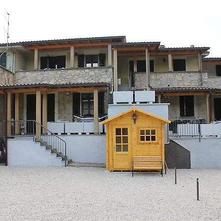 Elettra Apartmanhotel Crone