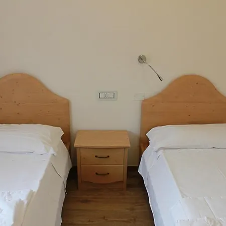 Elettra Aparthotel 3*